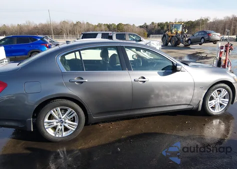 2015 Infiniti Q40 z USA, uszkodzony, nr VIN JN1CV6AR0FM522730
